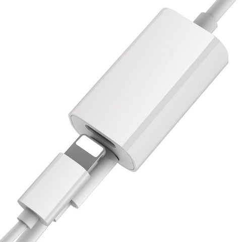 For iPhone 7 / 7 Plus Adapter Splitter -White