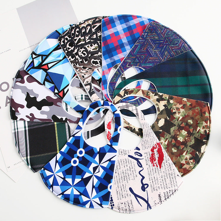 Children's Mask Cartoon Pattern Printing Ice Silk Dustproof Washable Non-disposable Mask Random color_child